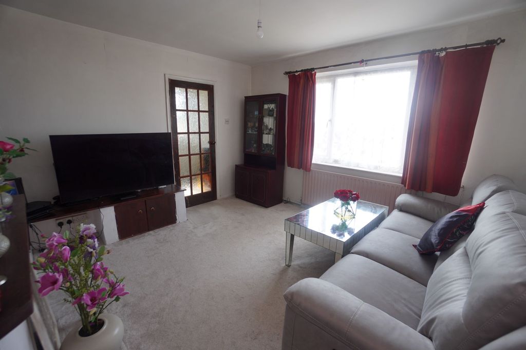 Property photo 2 of 14 Photo 1