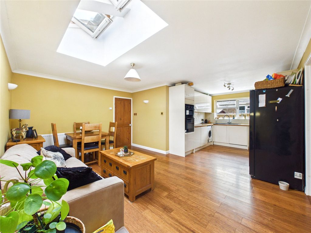 Property photo 2 of 13 Picture No. 02
