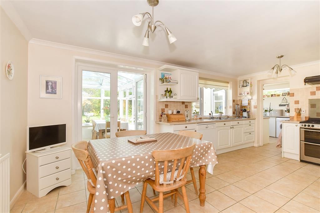 Property photo 3 of 11 Kitchen/Dining Room