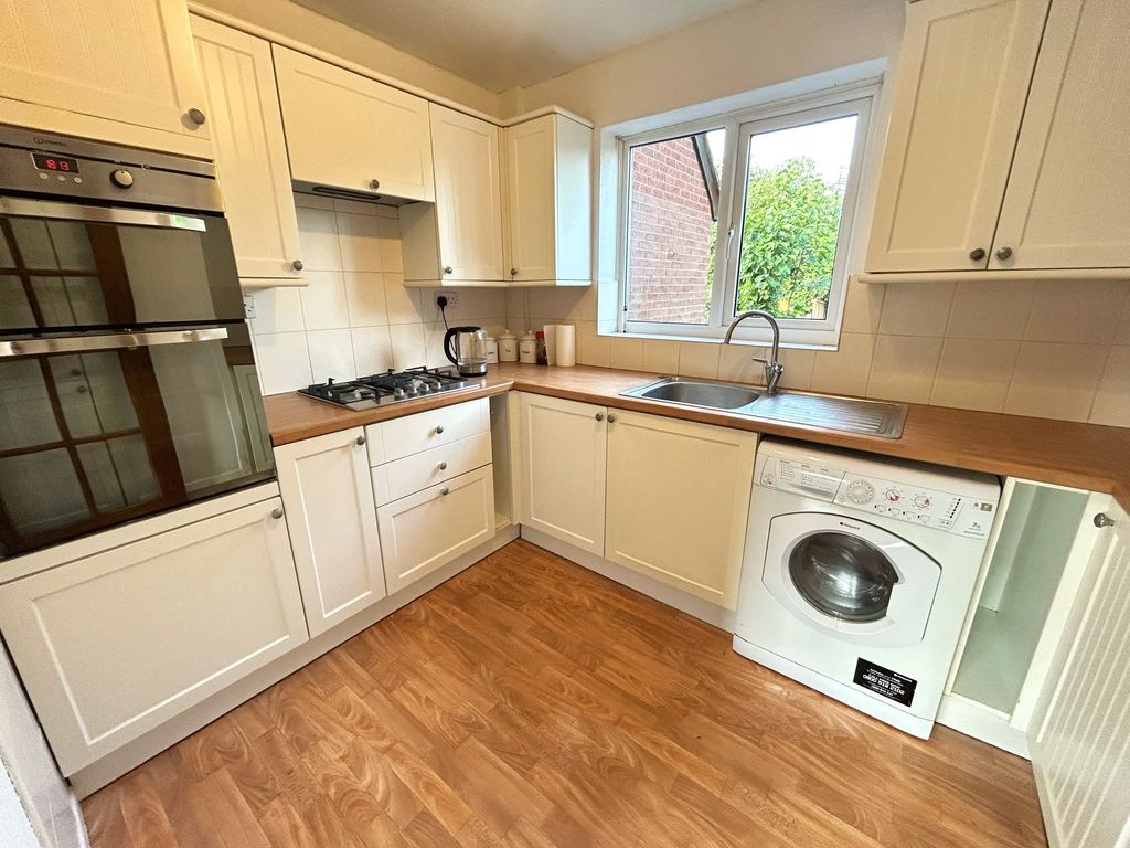 Property photo 2 of 17