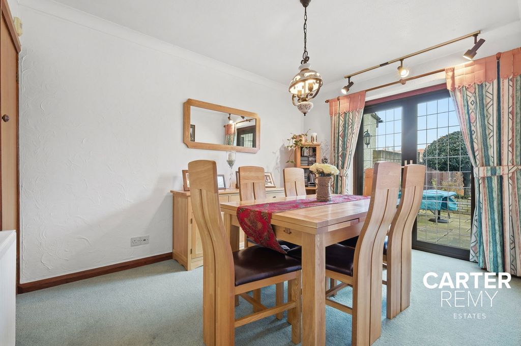 Property photo 3 of 29