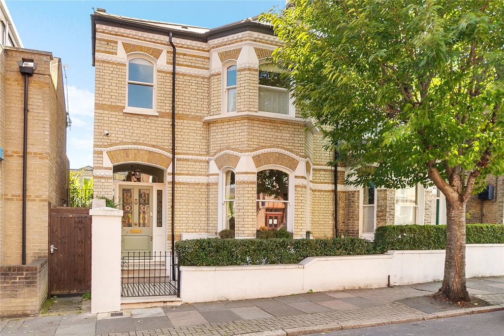 Property photo 1 of 15 Exterior