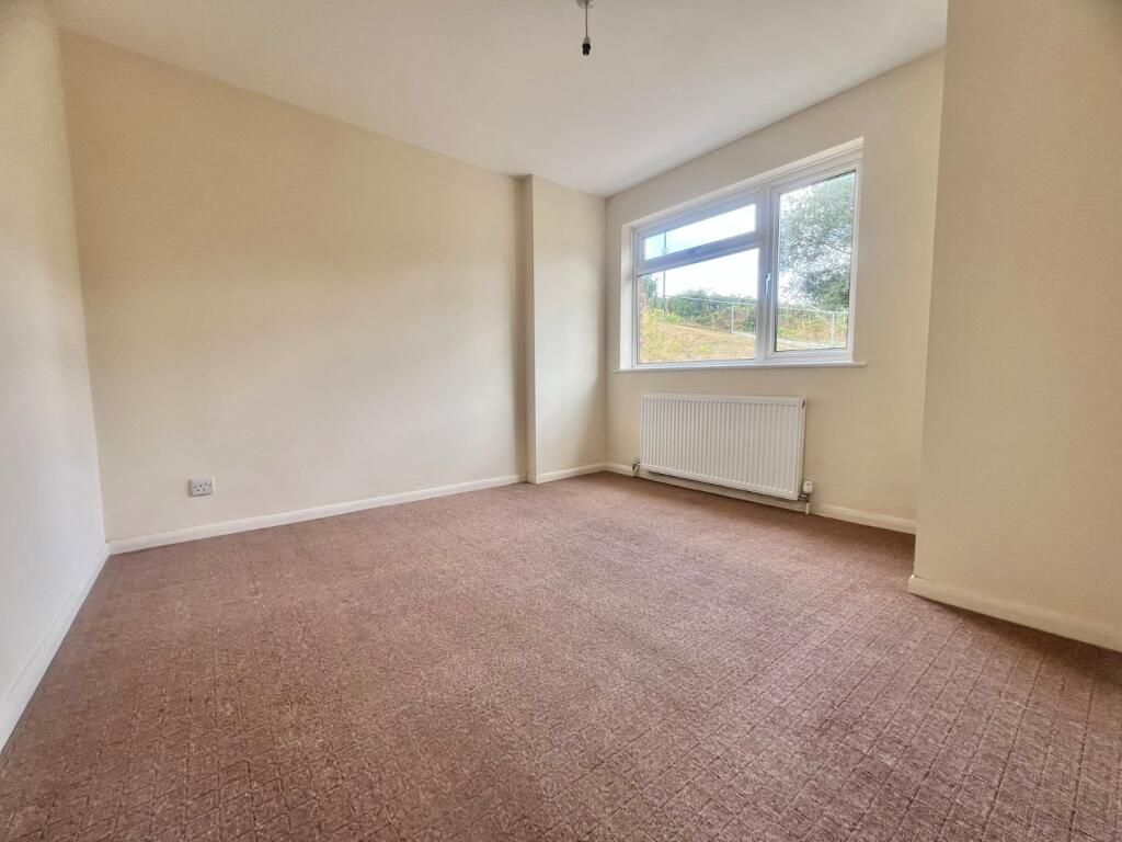 Property photo 2 of 3