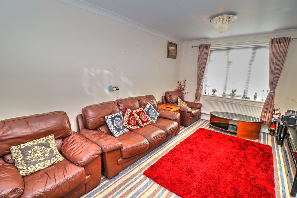 Property photo 2 of 21 Img_7027