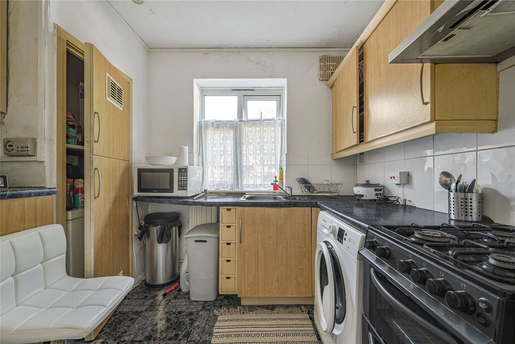 Property photo 3 of 8 Picture No. 05
