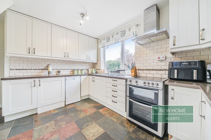 Property photo 3 of 21 Photo 6