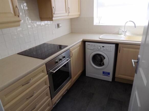 Property photo 2 of 10 Kitchen.Jpg