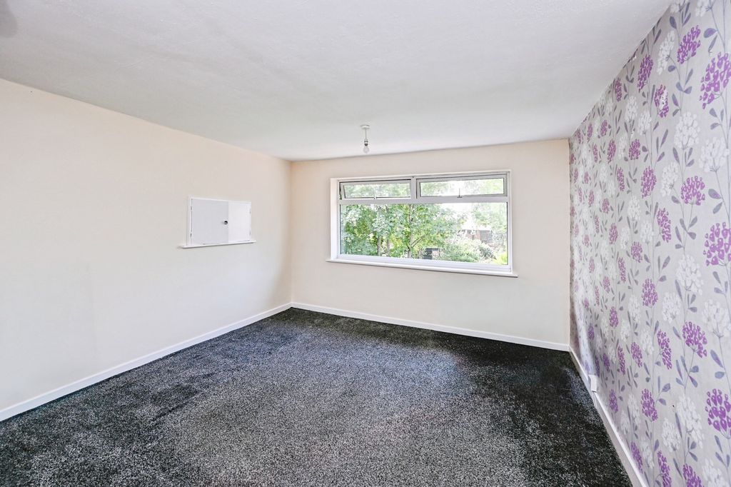 Property photo 3 of 12 Pbox-Img.Jpg