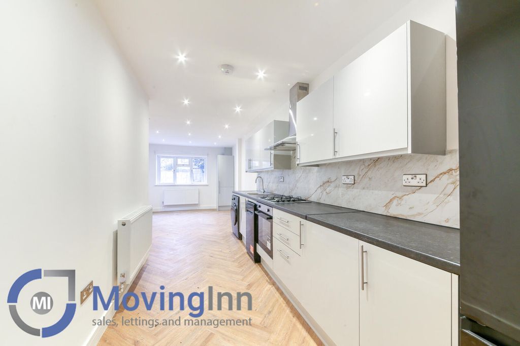 Property photo 1 of 12 Kitchen