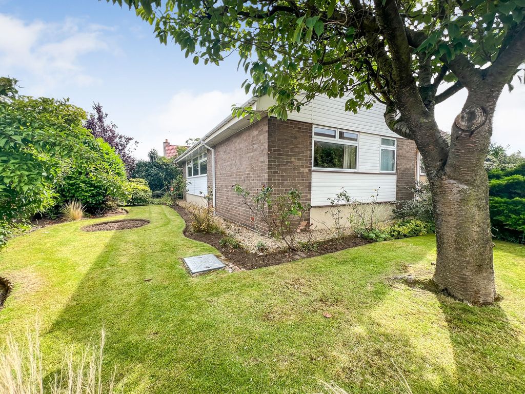 Property photo 2 of 23