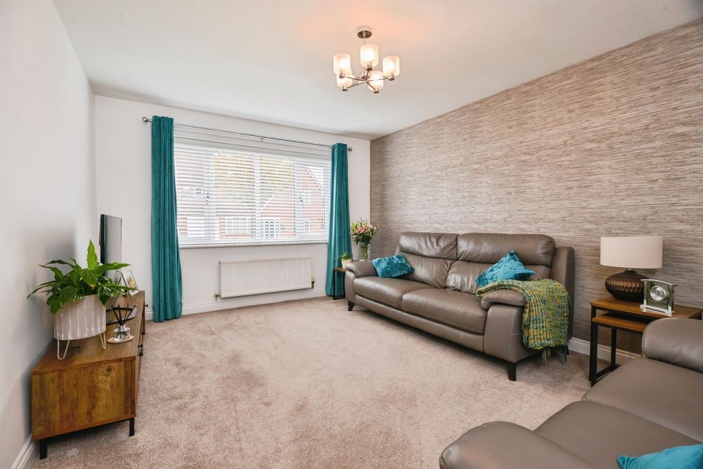 Property photo 3 of 19