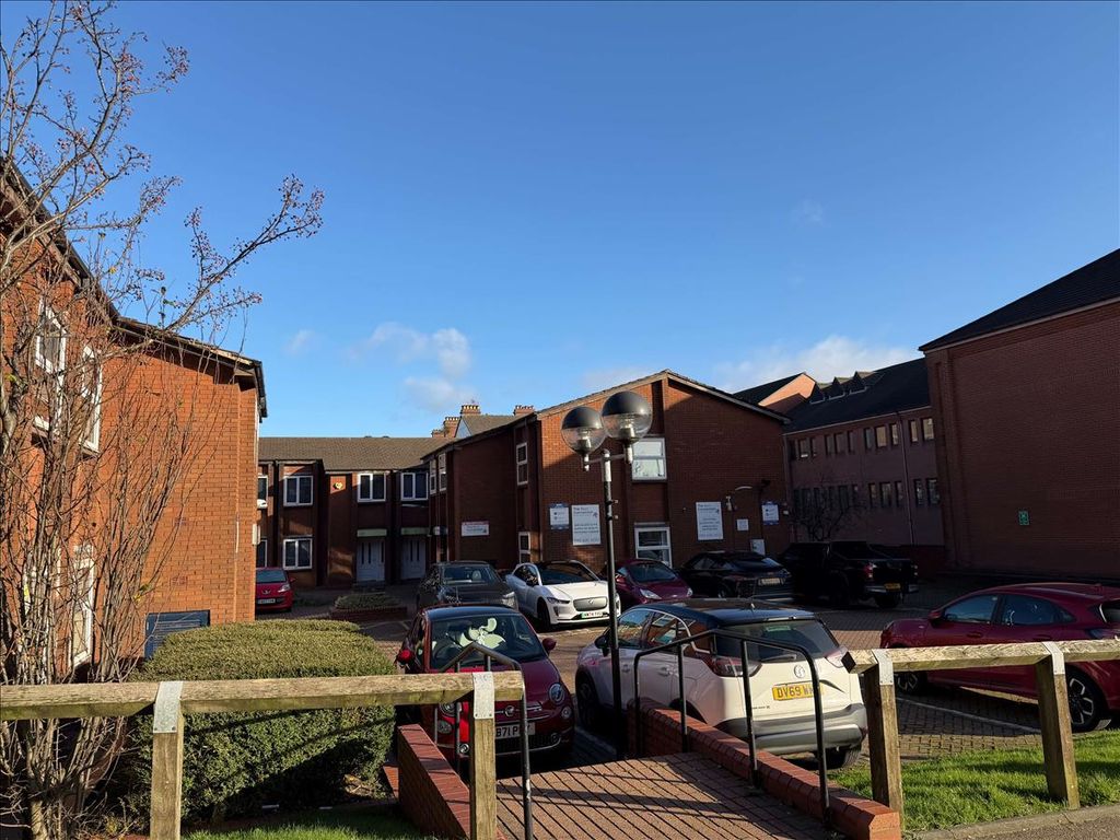 Property photo 3 of 11