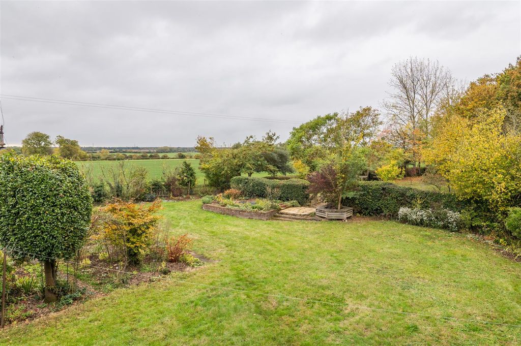 Property photo 3 of 26