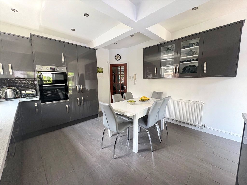 Property photo 2 of 27 Picture No. 07