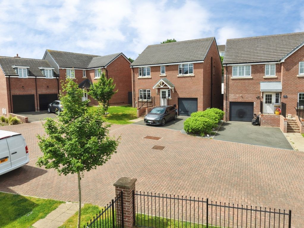 Property photo 1 of 35 5113872