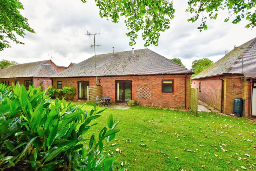 Property photo 2 of 11