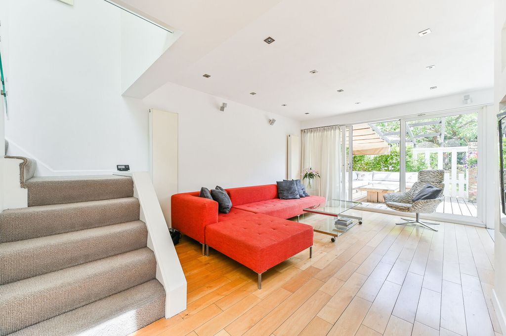 Property photo 1 of 24