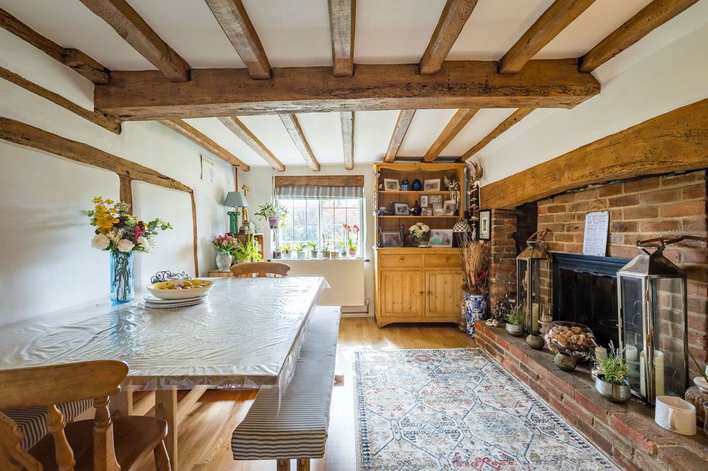 Property photo 3 of 34 Dining Room