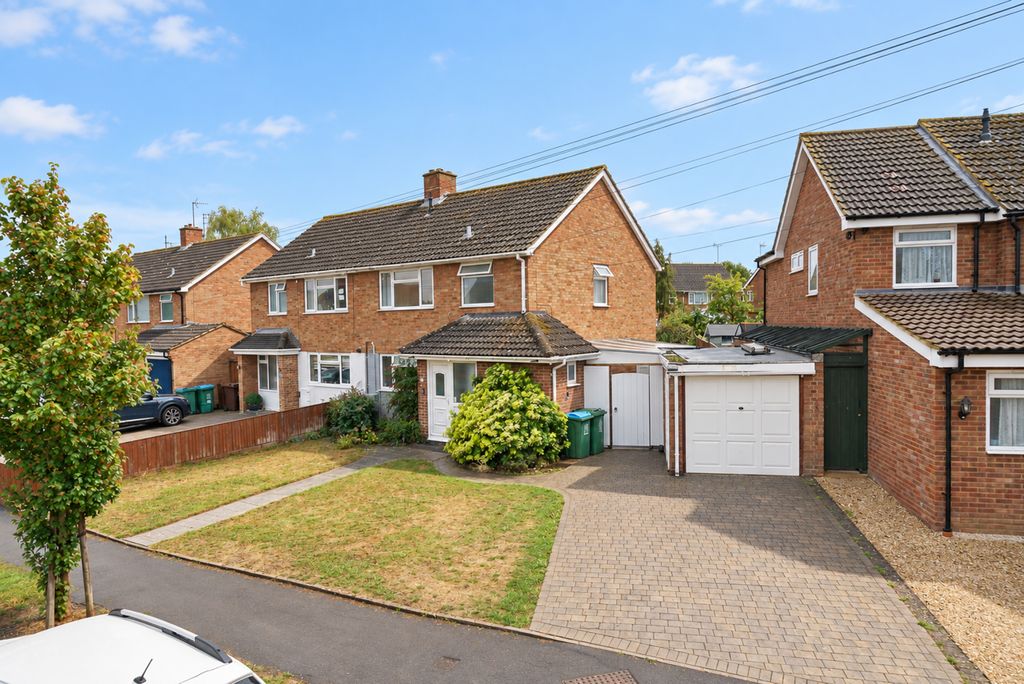 Property photo 1 of 25 14-Welbeck-Ave-2028