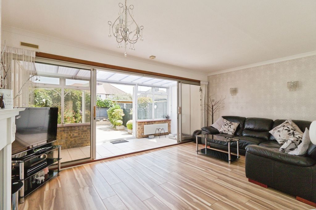 Property photo 2 of 17 Pbox-Img.Jpg
