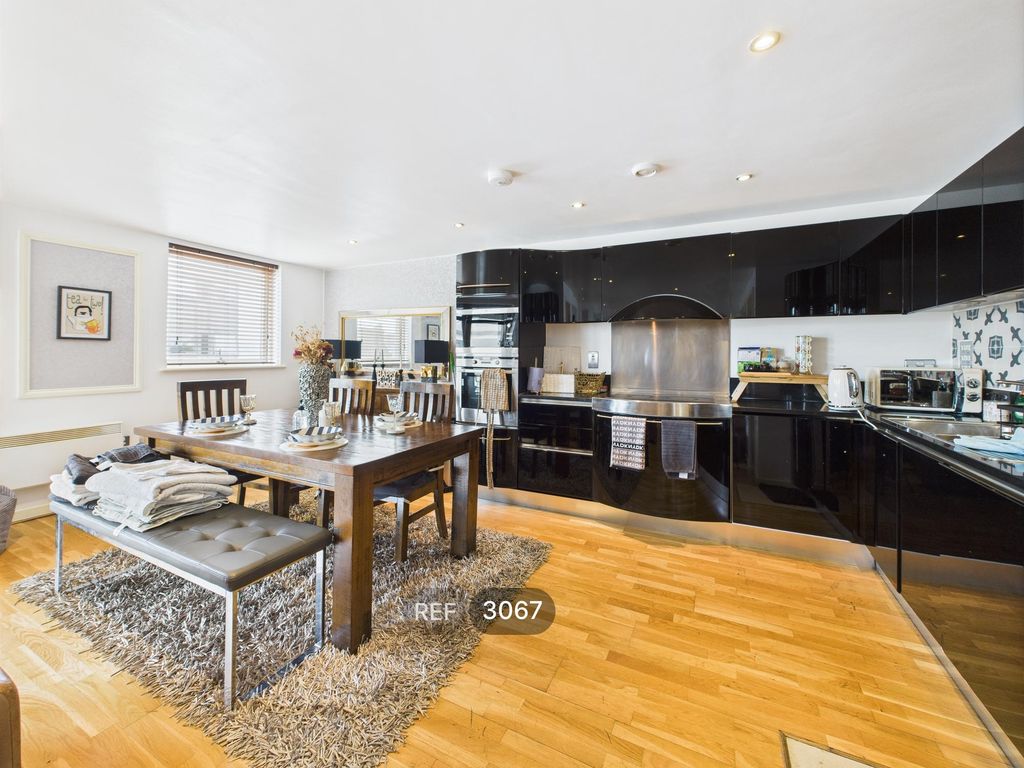 Property photo 3 of 17 Kitchen/Living Area