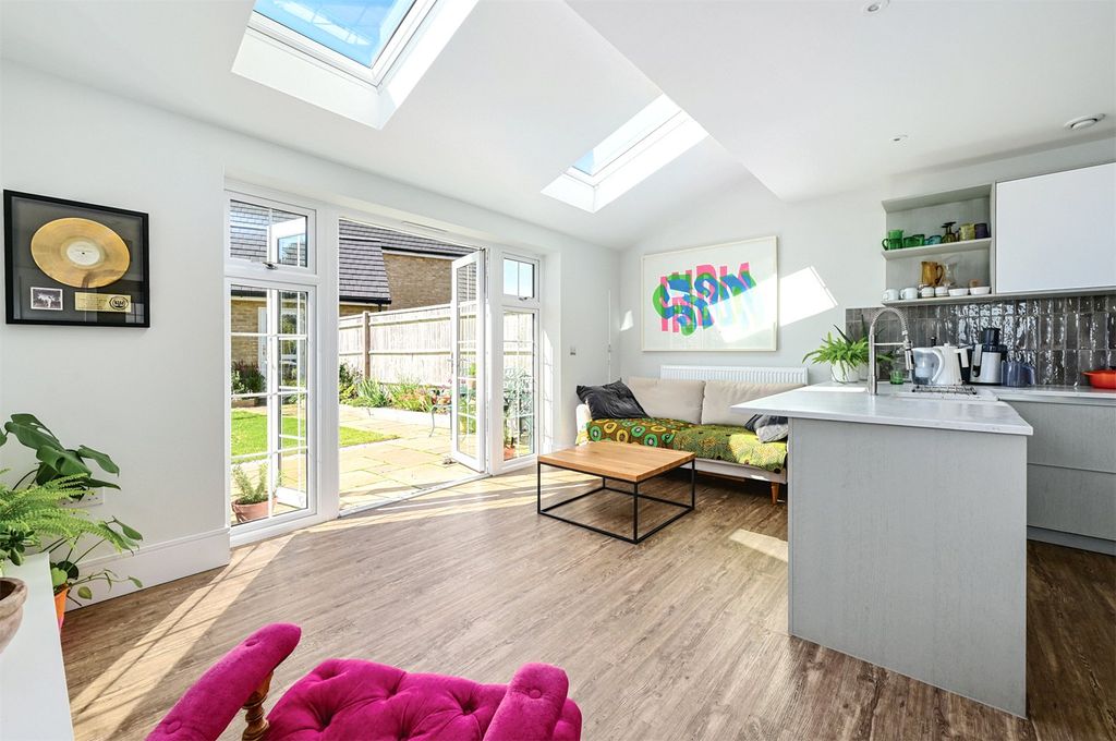 Property photo 3 of 15 Picture No. 41