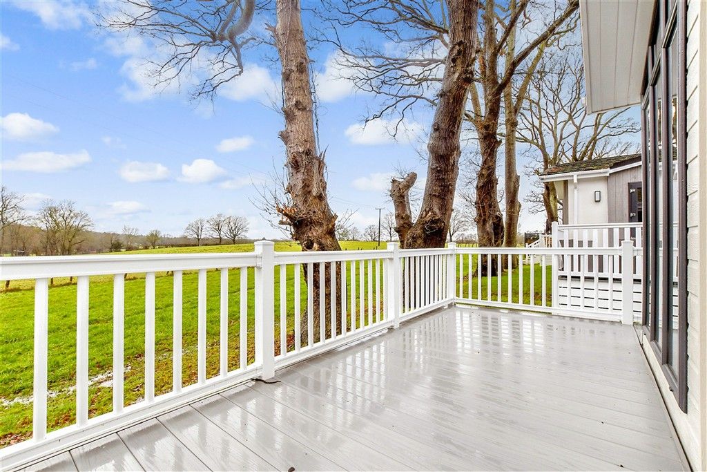 Property photo 1 of 12 Decking