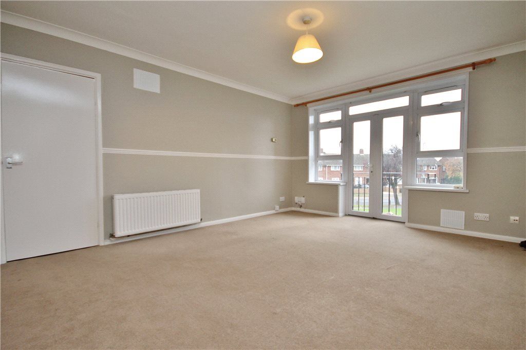 Property photo 2 of 9 Lounge