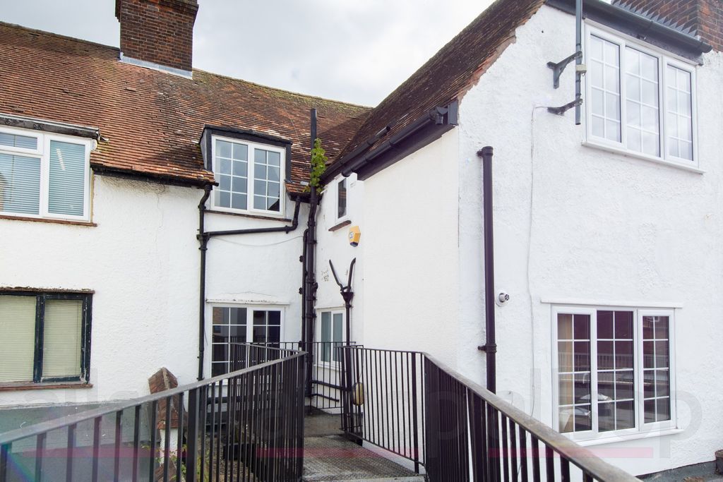 Property photo 3 of 12 Photo 3