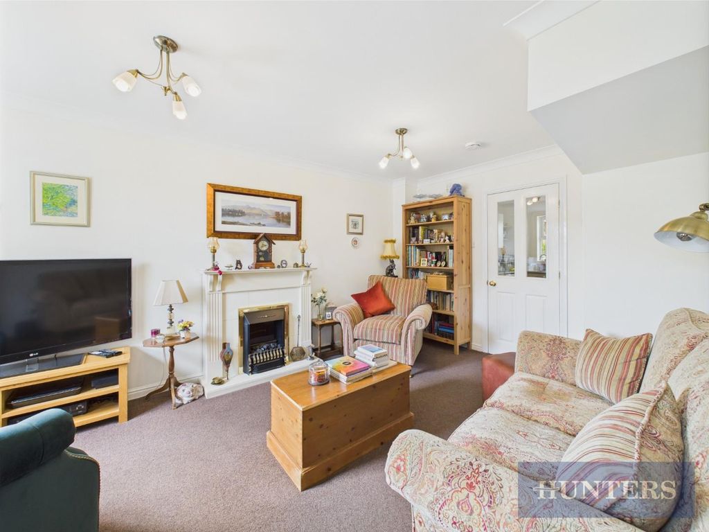 Property photo 3 of 17 Cam05316G0-Pr0097-Still008.Jpg