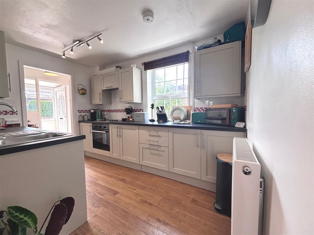 Property photo 2 of 12 Kitchen1.Jpg