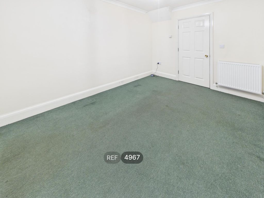 Property photo 3 of 9 Living Room