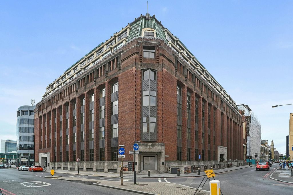 Property photo 2 of 16 Ol-Bc-5Prescotst-32.Jpg