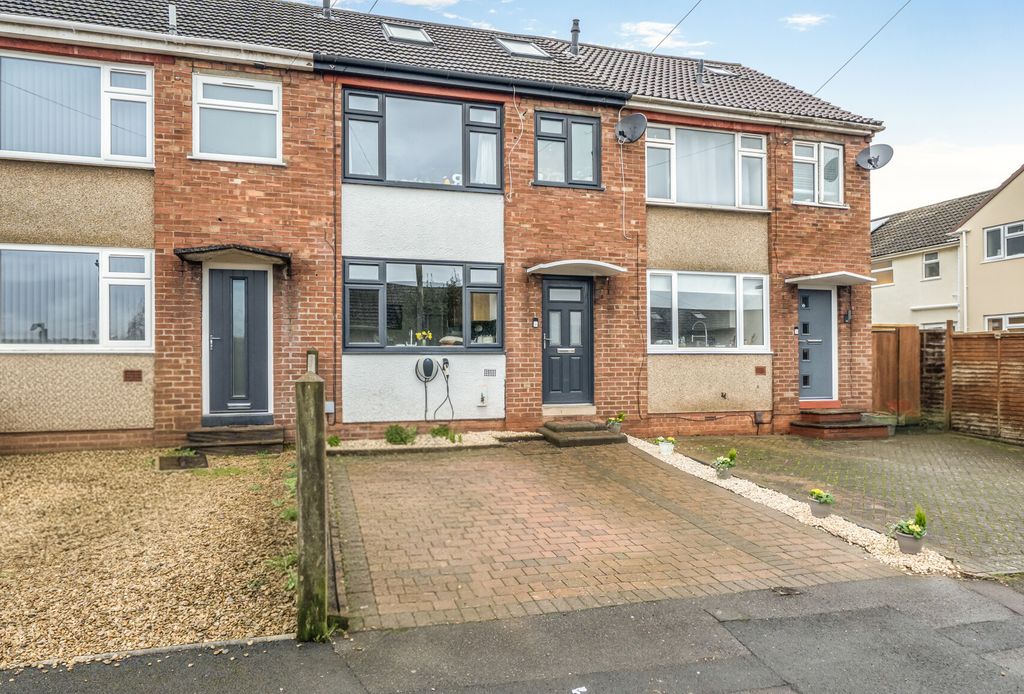 Property photo 3 of 14 Front