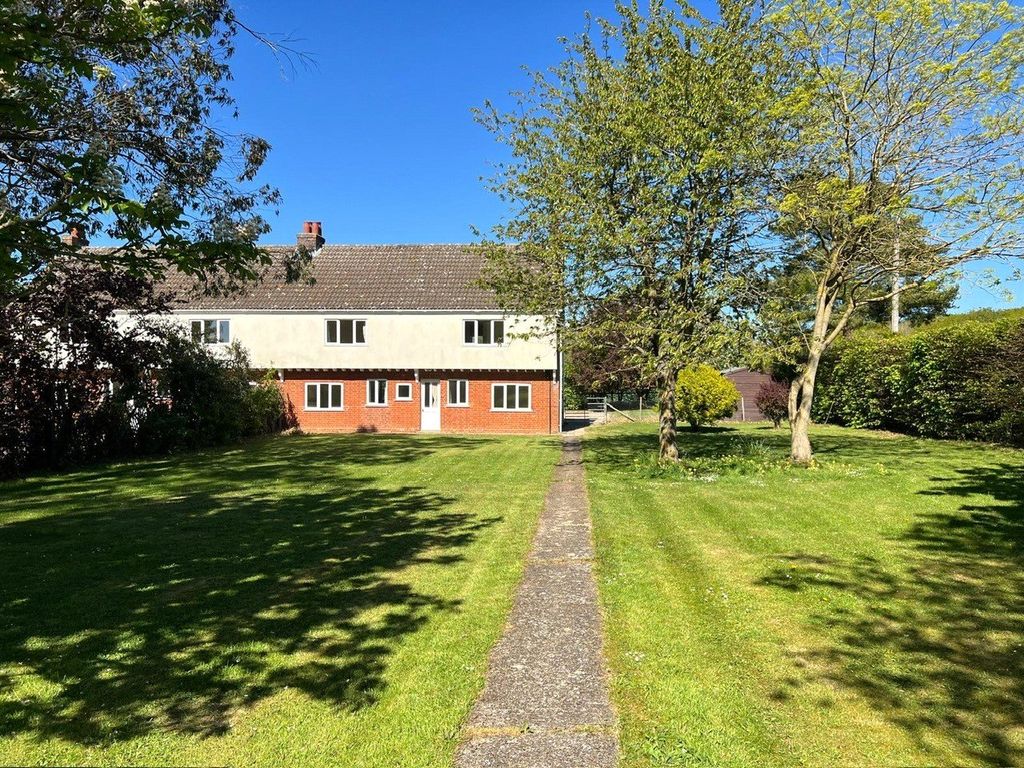 Property photo 2 of 10 Picture No. 34