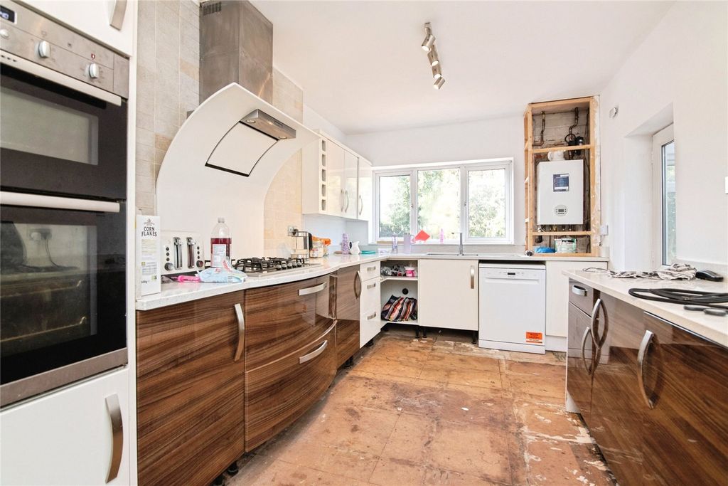 Property photo 3 of 17 Picture No. 05