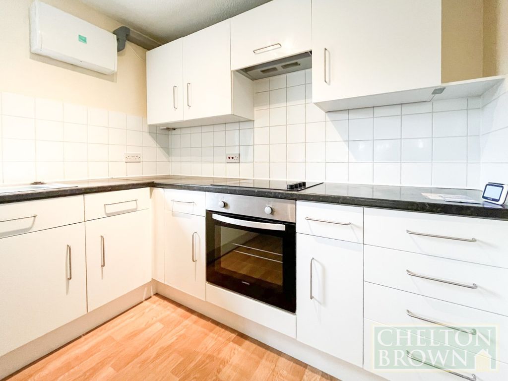Property photo 2 of 13 Picture No. 50