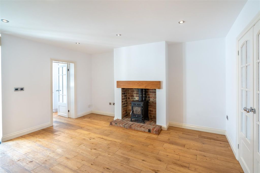 Property photo 3 of 18 _A7R0546-Hdr.Jpg