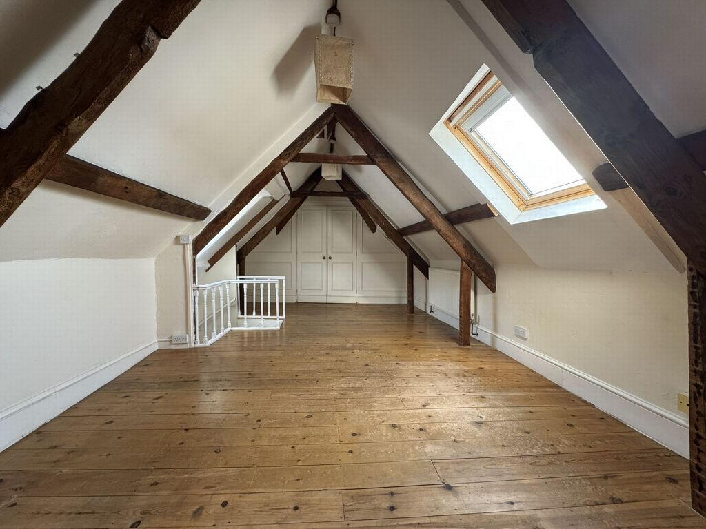 Property photo 2 of 14 Photo 11