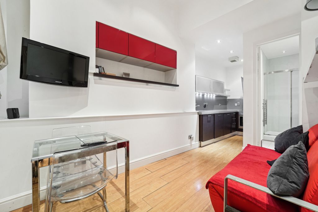 Property photo 2 of 6