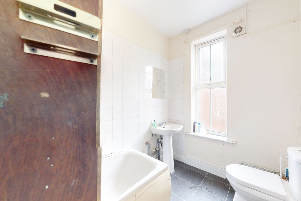 Additional image 10 of 7 bed semi-detached house for saleWaterloo Road, Mablethorpe LN12
