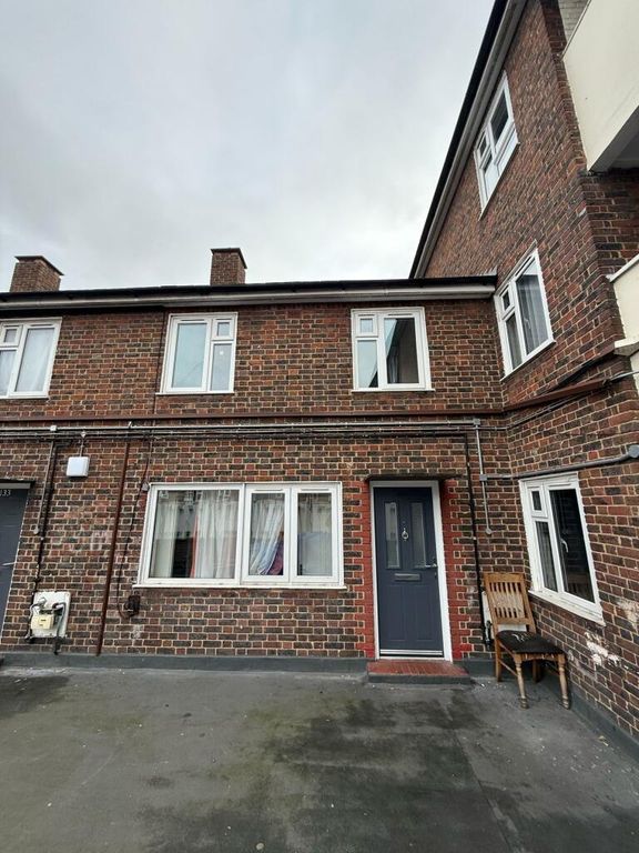 Property photo 1 of 5
