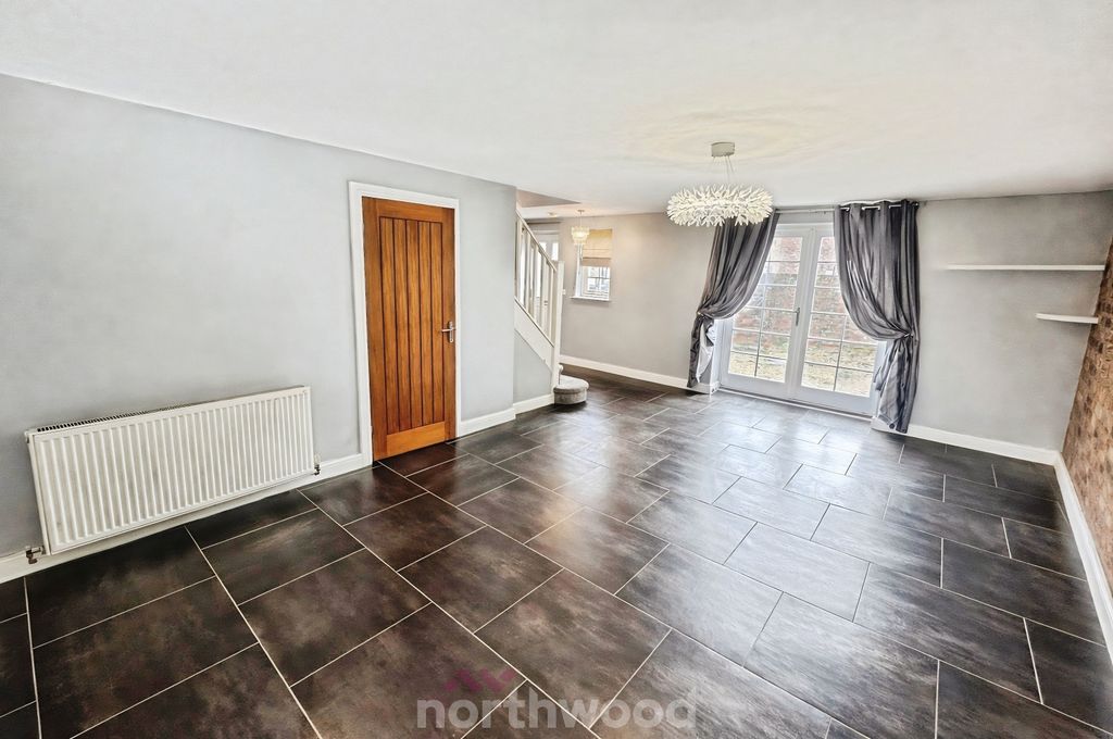 Property photo 3 of 22