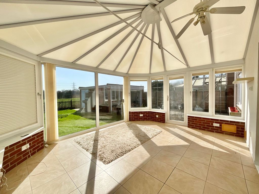 Property photo 2 of 33