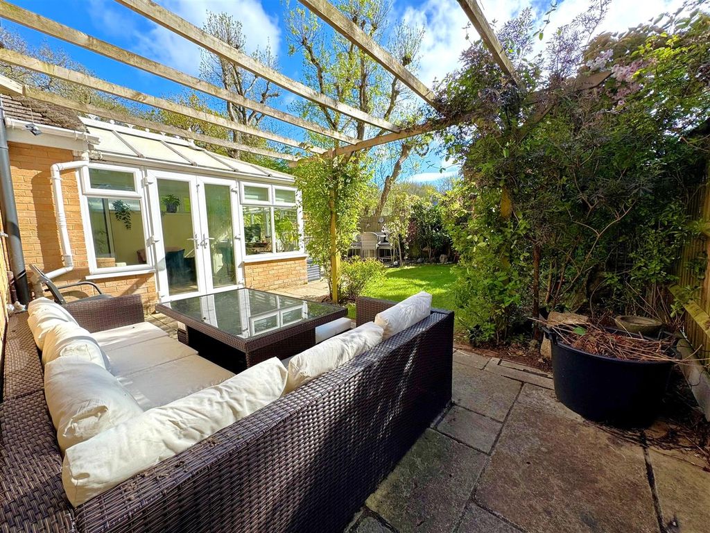 Property photo 2 of 20 Garden 3.Jpg