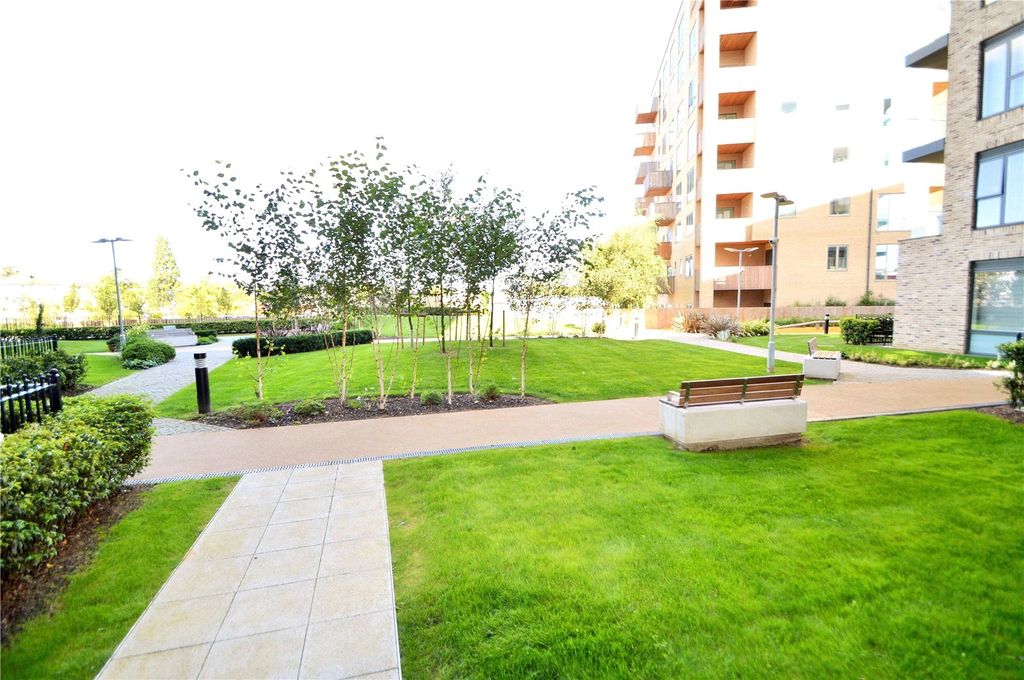 Property photo 3 of 15 Picture No. 01