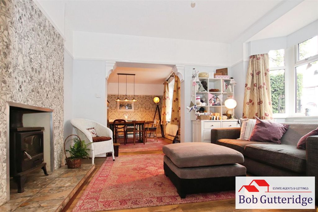 Property photo 2 of 60 Sitting Room