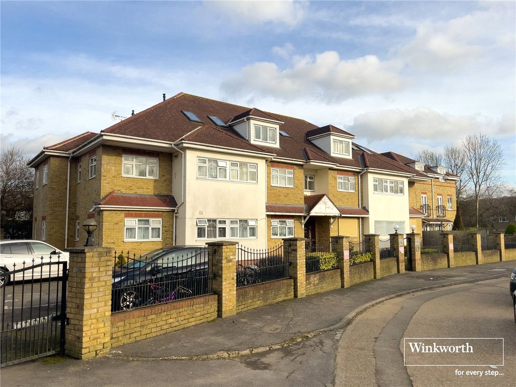 Property photo 1 of 7 External