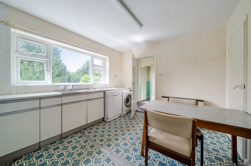 Property photo 3 of 33 1470438-19-6A238857F3dc5