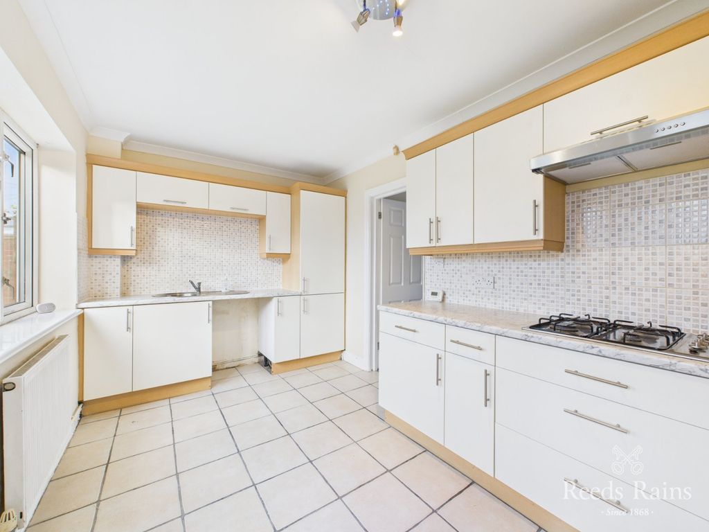 Property photo 2 of 19 Kitchen/Dining Room